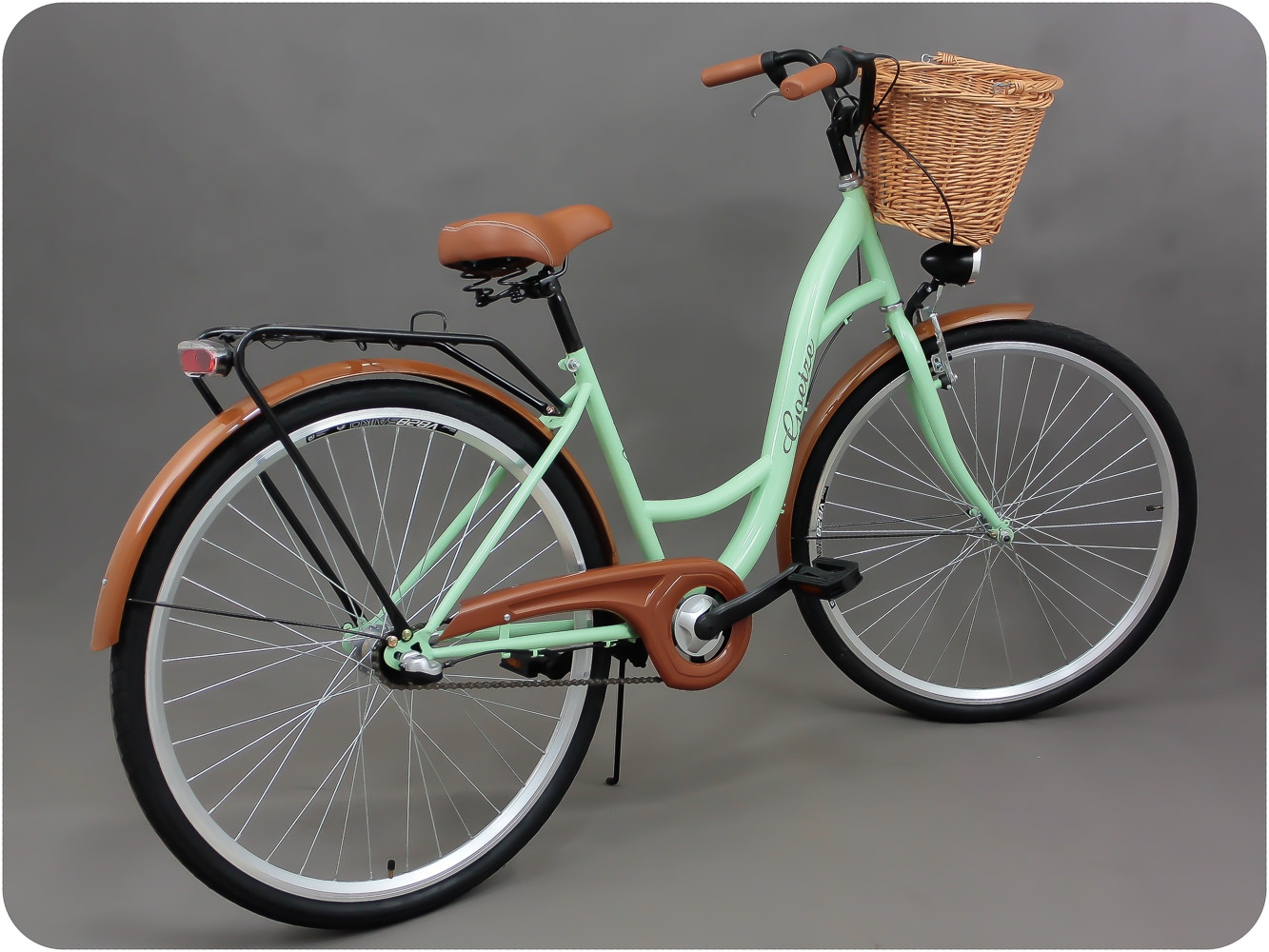 Куплю женский велик. Городской велосипед кумир - 28 (2810). Stels Classic велосипед. Велосипед стелс ретро. Велосипед стелс коричневый.